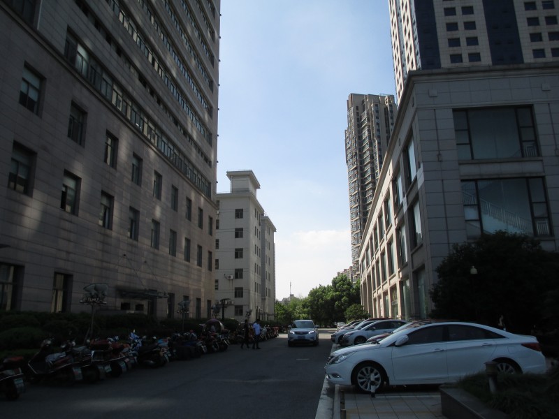 绍兴市柯桥金柯桥大道1368号绍兴国贸大厦1幢222等61套非住宅房地产